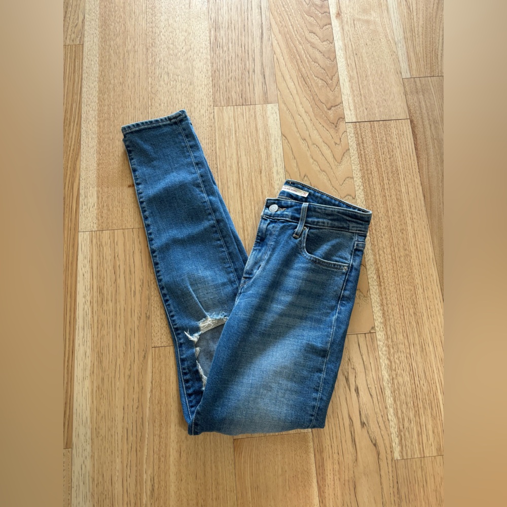 Levi’s 501 High Rise Skinny Jeans